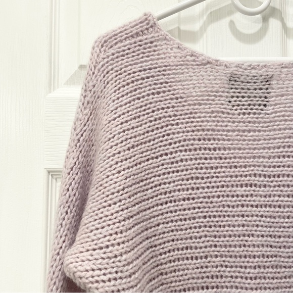 American Eagle Outfitters V Neck Sweater - Picture 6 of 10